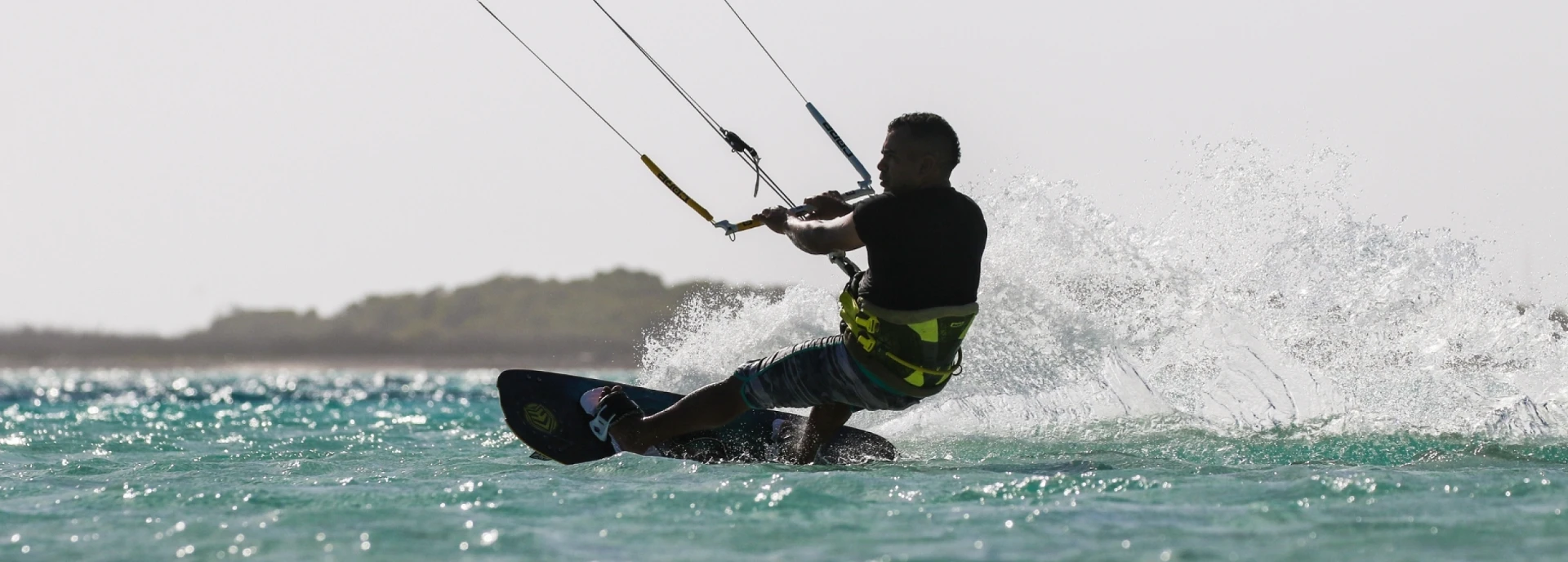 Kitesurfing: łapiąc karaibską bryzę